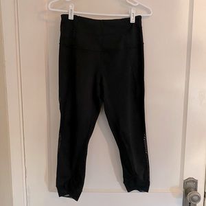 Zella High Waist V-back Crop Leggings, size M